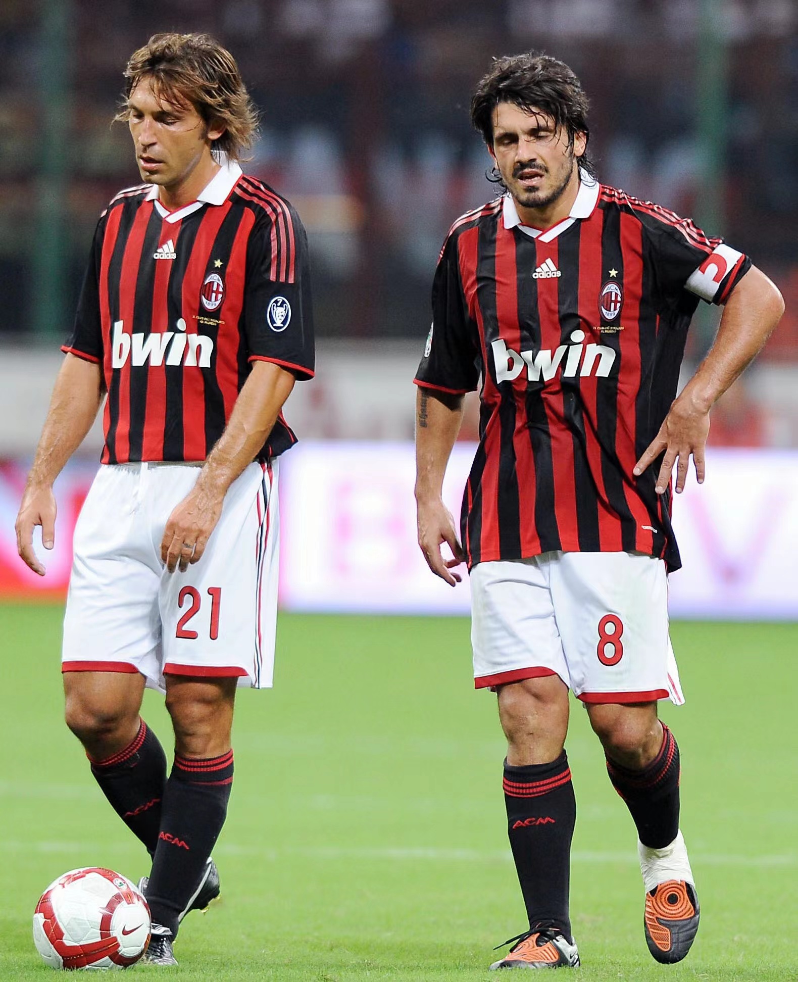 皇马客战塔拉维亚首发：姆巴佩领衔，恩德里克出战（皇马客场挑战塔拉维亚首发名单：姆巴佩领军，恩德里克亮相）