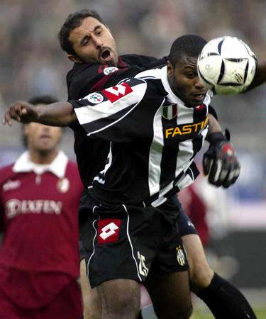 广东3消息！杜锋被打自闭，徐杰天神下凡，胡明轩即将复出（广东三条动态：杜锋一度沉寂，徐杰火力全开，胡明轩即将复出）