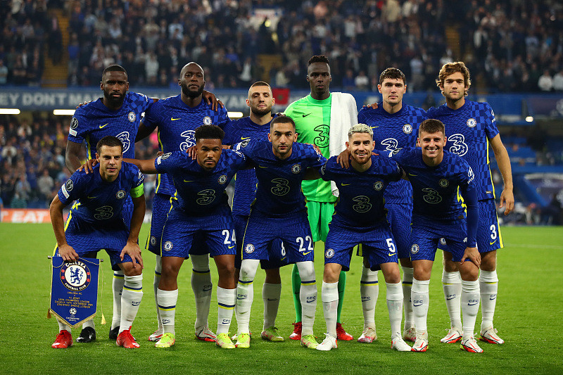 球星连续进球，引领全队节奏（球星连场破门，掌控全队节奏）