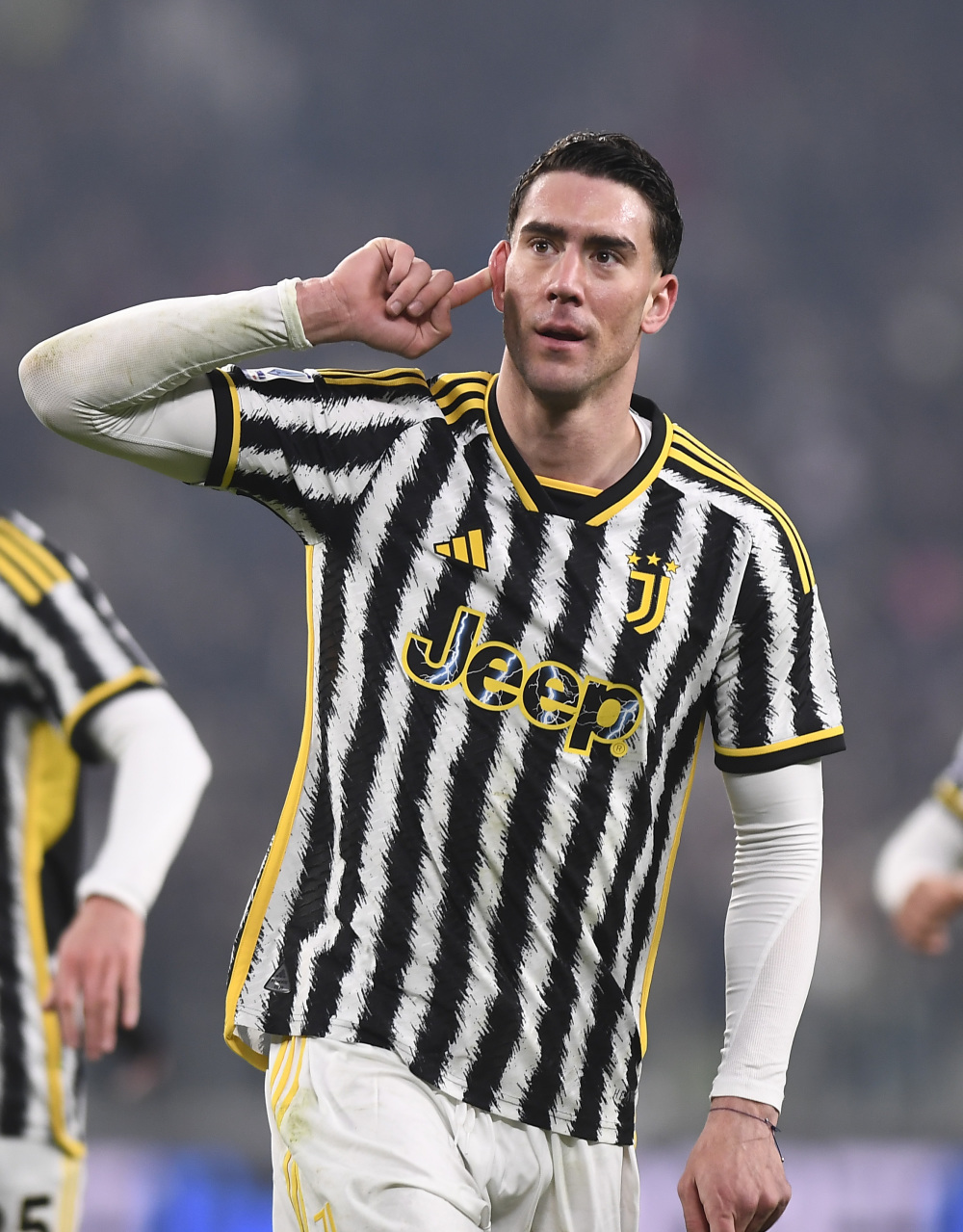 海港0-2不敌武里南联，素巴猜破门，古德建功，李圣龙造险（武里南联2-0力克海港：素巴猜、古德相继破门，李圣龙制造险情）