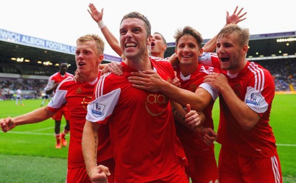 复盘曼联1-1西汉姆：阿莫林“反向换人”导致丢分，B费射门离谱