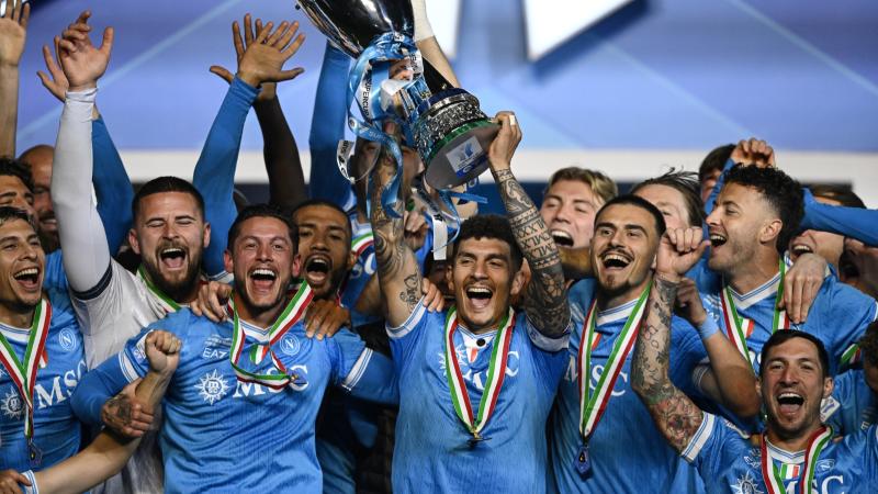 纳帅谈施蒂勒落选：和球员沟通过了，斯图加特对此不满才正常（纳帅解释施蒂勒落选：已与球员沟通，斯图加特不满可以理解）